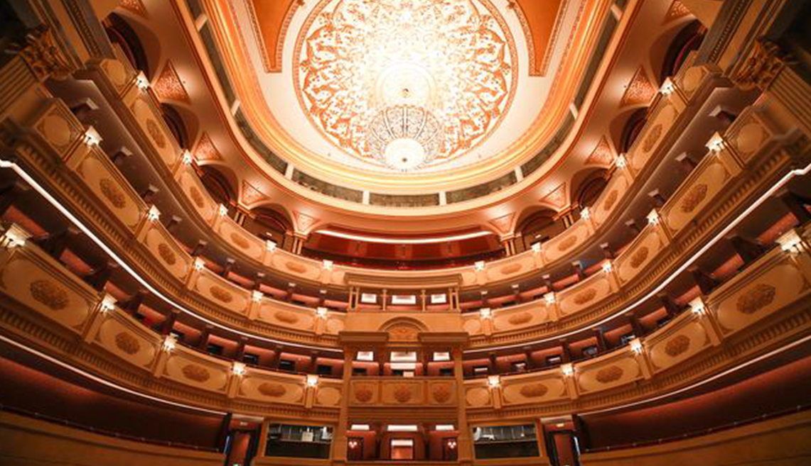 Proyek Pembangunan Teater Gedung Opera Pusat